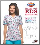 Dickies EDS Smile Pretty Printed V-Neck Top